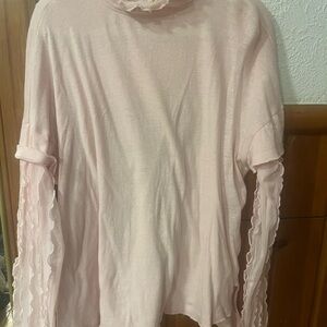 Free People ruffle sleeve blouse tshirt. Never worn